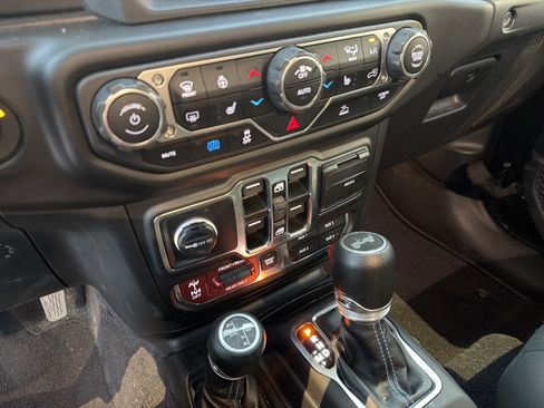 Used 2023 Jeep Wrangler Unlimited Rubicon 4xe w/ Cold Weather Group image 28