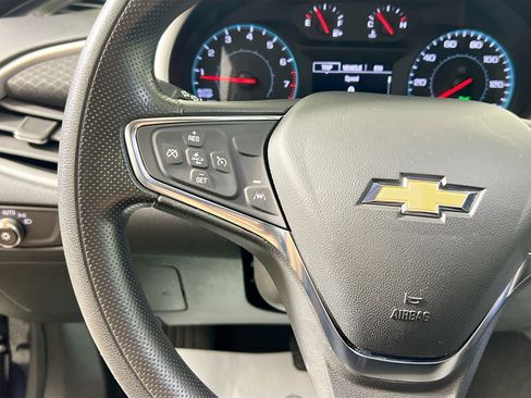 Used 2023 Chevrolet Malibu LT image 18