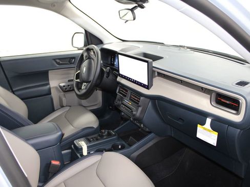 New 2026 Ford Maverick Lariat w/ 4K Tow Package image 28