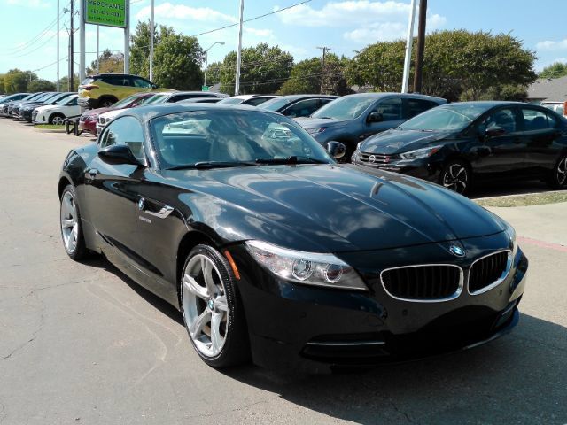 Used 2015 BMW Z4 sDrive28i RWD image 4