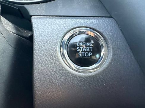 Used 2019 Toyota Camry XSE FWD image 17