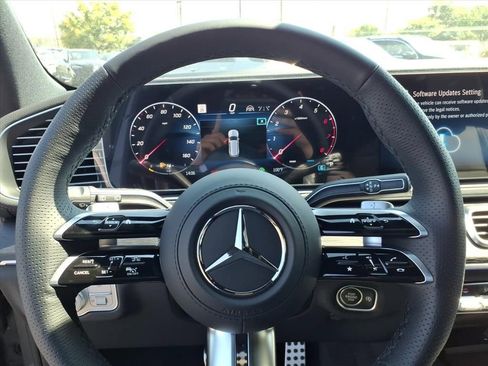 New 2026 Mercedes-Benz GLS 450 4MATIC image 18