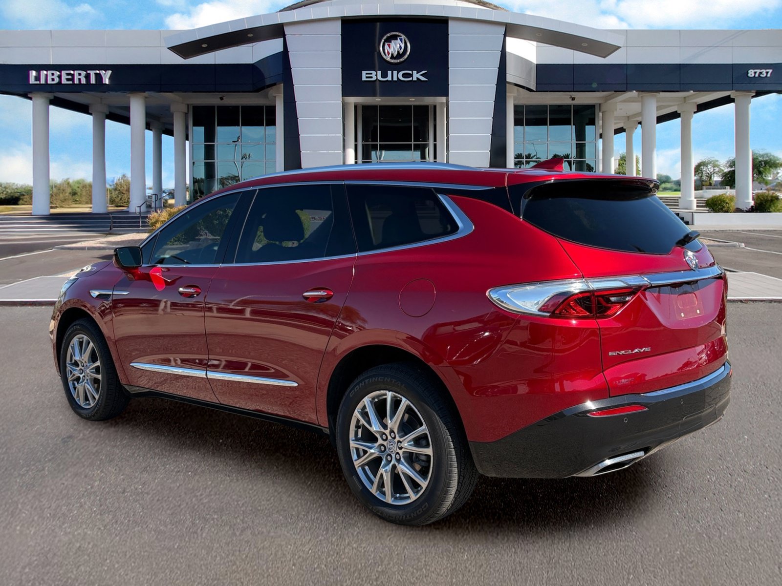 Used 2023 Buick Enclave Premium FWD image 5