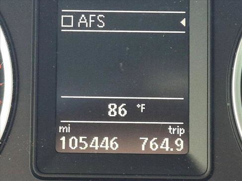 Used 2017 Volkswagen Tiguan Sport FWD image 8