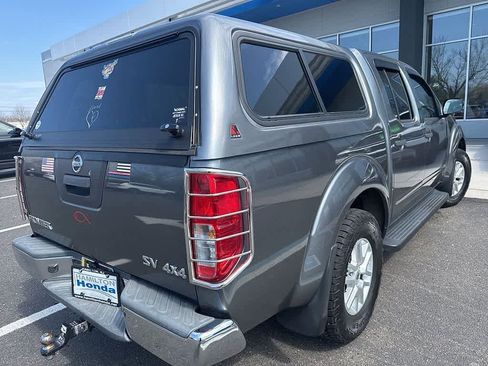 Used 2017 Nissan Frontier SV image 4