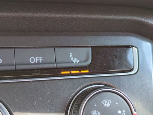 Used 2024 Volkswagen Tiguan Wolfsburg Edition image 23