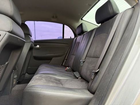 Used 2009 Chevrolet Malibu LT w/ HFV6 Engine Package image 13