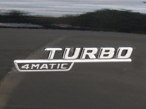 New 2025 Mercedes-Benz GLA 35 AMG 4MATIC image 10