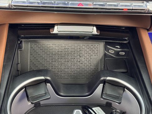 Used 2024 Mercedes-Benz GLS 63 AMG 4MATIC image 40