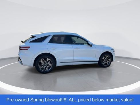 Used 2022 Genesis GV70 2.5T w/ Select Package AWD/4WD image 8