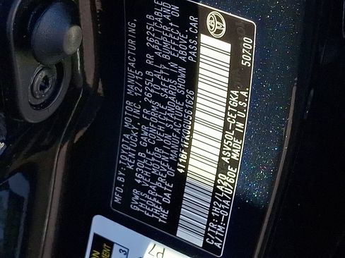 Used 2016 Toyota Camry XLE w/ Moonroof Package FWD image 27