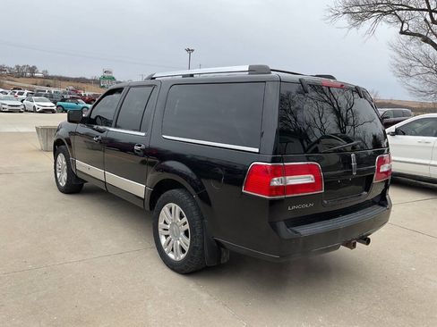 Used 2014 Lincoln Navigator L 4WD image 9