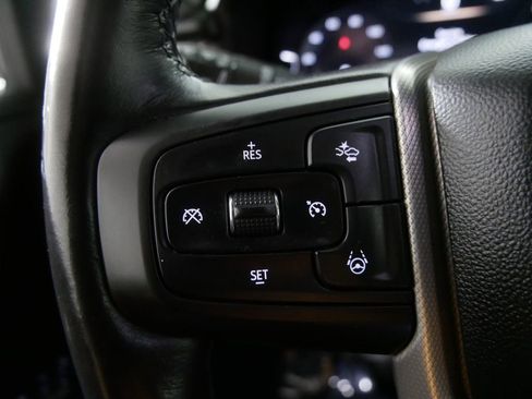 Used 2023 GMC Yukon XL Denali image 25