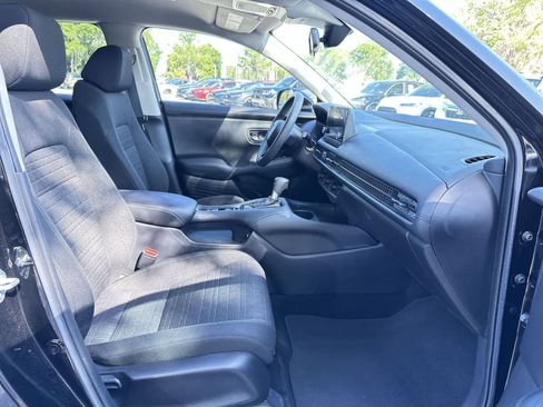 Used 2023 Honda HR-V LX image 17