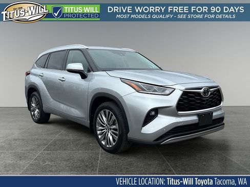 Used 2022 Toyota Highlander Platinum image 1