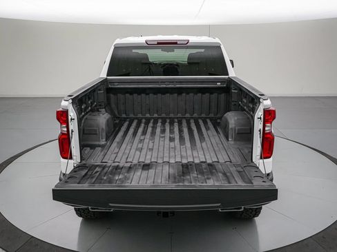 Used 2019 Chevrolet Silverado 1500 Custom Trail Boss w/ Custom Convenience Package AWD/4WD image 6