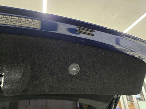 Used 2021 Tesla Model S Plaid image 17