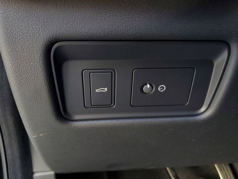 New 2024 Jaguar XF R-Dynamic SE image 21