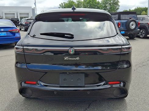Used 2025 Alfa Romeo Tonale w/ Premium Package AWD/4WD image 5
