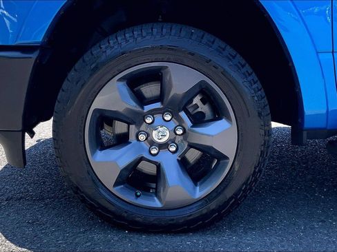 Certified 2023 RAM 1500 Big Horn AWD/4WD image 9