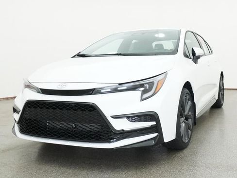 New 2026 Toyota Corolla SE FWD image 32