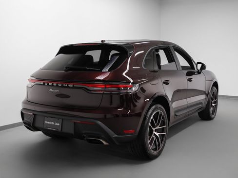 Certified 2026 Porsche Macan AWD/4WD image 12