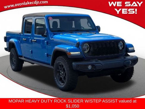 Used 2024 Jeep Gladiator Sport image 8