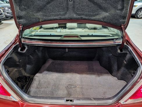 Used 2005 Toyota Camry XLE image 20