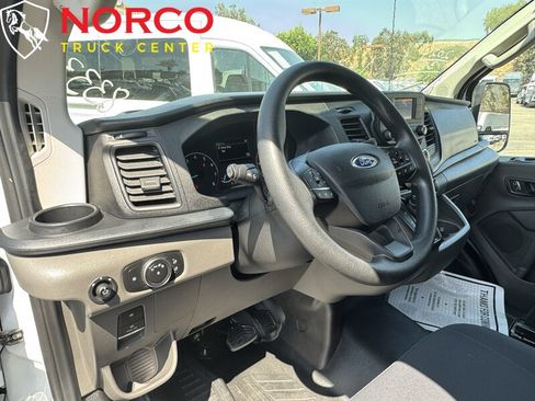 Used 2024 Ford Transit 250 Low Roof w/ Exterior Upgrade Package RWD image 18