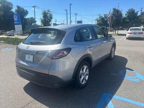 Used 2024 Honda HR-V LX image 8