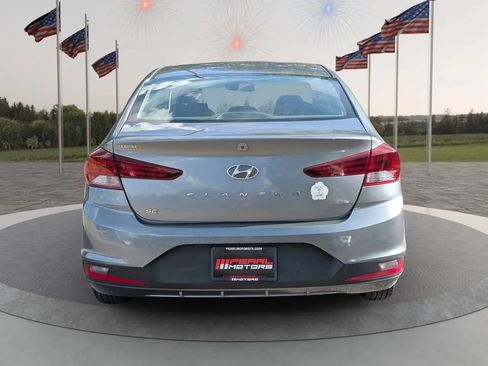 Used 2019 Hyundai Elantra SE w/ Cargo Package FWD image 7