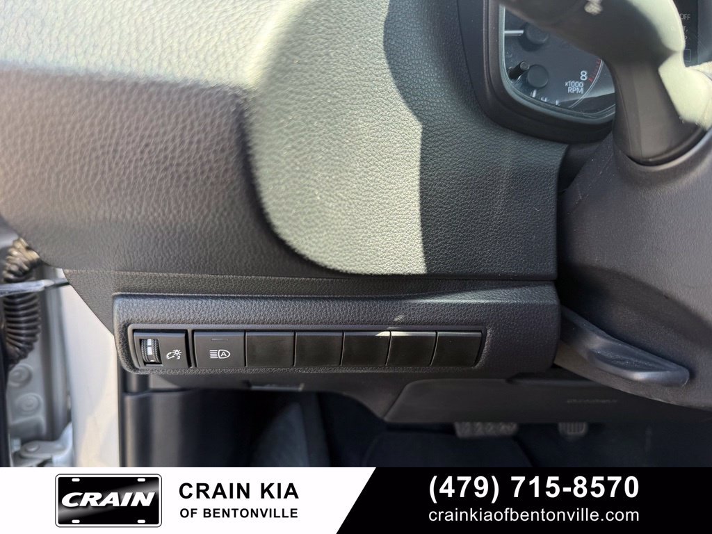 Used 2025 Toyota Corolla SE FWD image 10