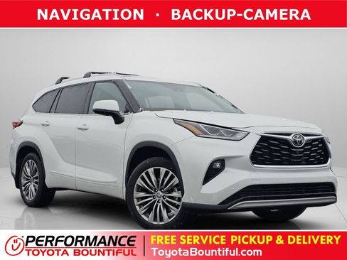 Used 2022 Toyota Highlander Platinum image 1