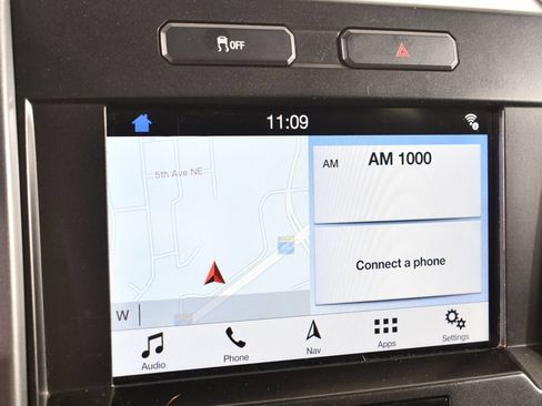 Used 2017 Ford F150 XLT w/ Equipment Group 302A Luxury AWD/4WD image 27