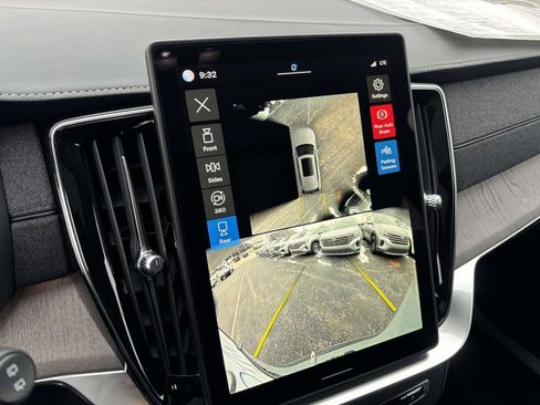 New 2026 Volvo XC90 B6 Ultra image 21