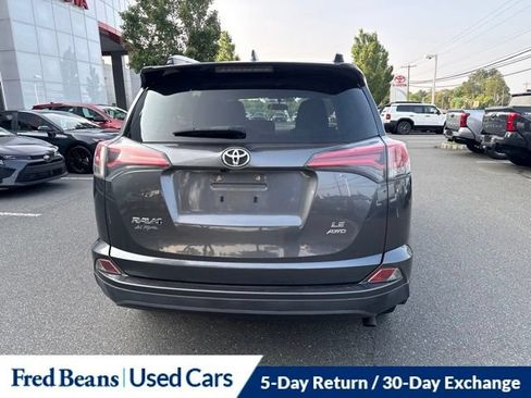 Used 2016 Toyota RAV4 LE AWD/4WD image 9