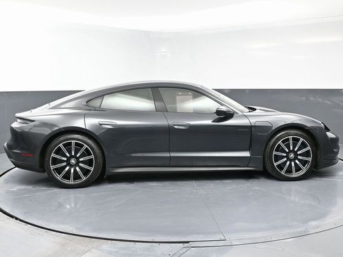 Used 2020 Porsche Taycan 4S image 7
