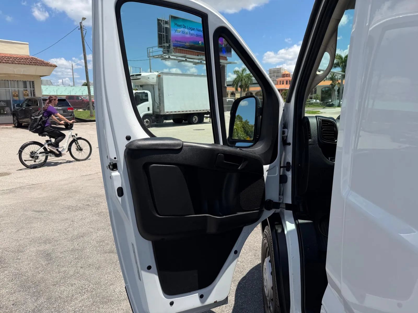 Used 2023 RAM ProMaster 2500 FWD image 10