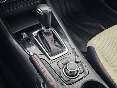 Used 2014 MAZDA MAZDA3 s Grand Touring image 19