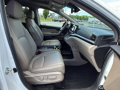 Used 2024 Honda Odyssey EX-L image 17