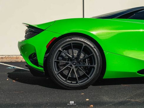 Used 2025 McLaren 750S Spider image 8