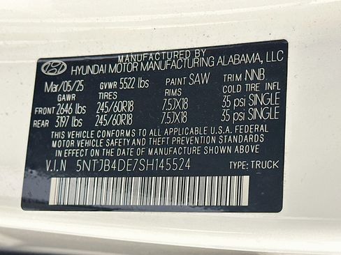 Used 2025 Hyundai Santa Cruz SEL FWD image 12