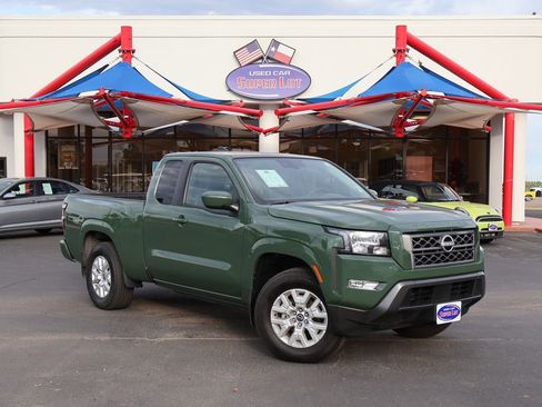 Used 2024 Nissan Frontier SV w/ SV Convenience Package RWD image 1