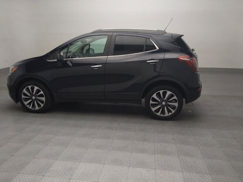 Used 2021 Buick Encore Preferred FWD image 3