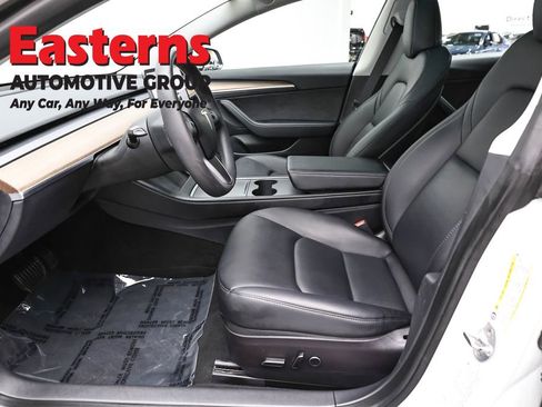 Used 2023 Tesla Model 3 Standard Range image 14