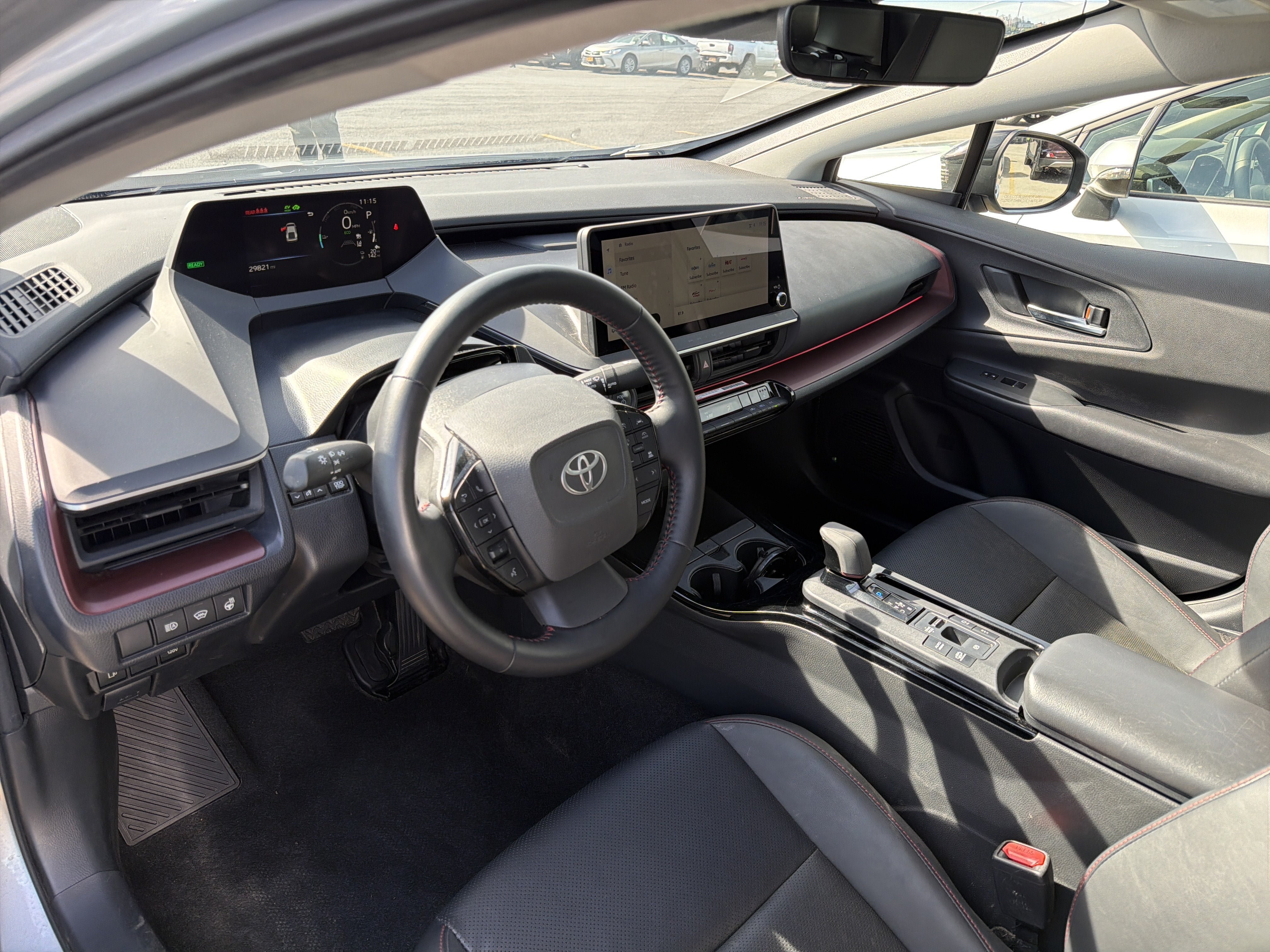 Used 2024 Toyota Prius Prime FWD image 8