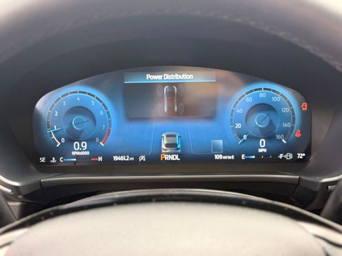 Used 2025 Ford Escape Platinum AWD/4WD image 26