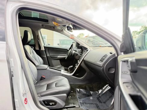Used 2015 Volvo XC60 T6 Platinum AWD/4WD image 13