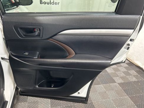 Used 2017 Toyota Highlander Plus image 15