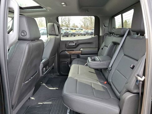 Certified 2022 Chevrolet Silverado 1500 RST w/ Redline Edition image 10